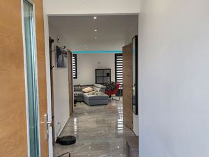 Résidence sécurisée entièrement rénové – 2 balcons – parking + cave