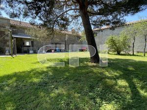 Longère 9 pièces 152 m²