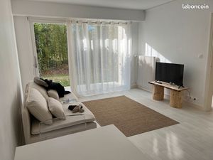 Appartement refait a neuf - mairie -