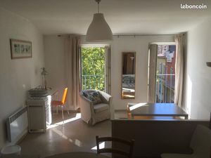 Charmant duplex proche Comédie