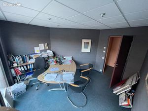 Location bureau centre ville Annecy banque de France