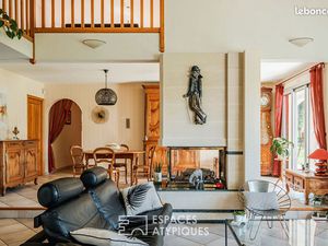 Propriété 8 pièces 238 m²