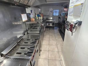 Restauration rapide DARK KITCHEN