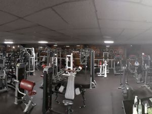 Fonds de Commerce Salle de Sport + terrain Soccer indoor – 33 Bordeaux rive droite