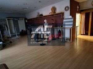 Local commercial 114 m²