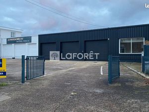 Local 195 m² SAINT AUBIN LES ELBEUF