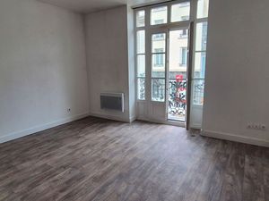 Bel F2 spacieux proche centre