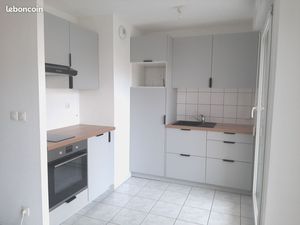 A louer - Appartement 2 pièces 45 m² avec balcon + cave + parking – CERNAY – Rives de la T