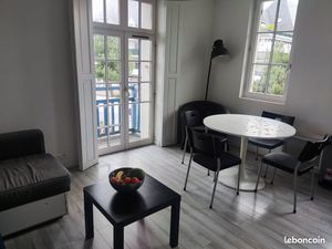 T2 45 m2 balcons place marché La Baule