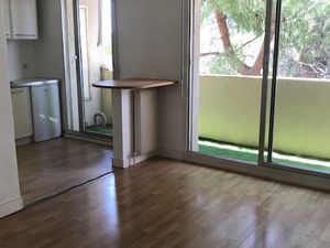 Studio lumineux proche centre ville