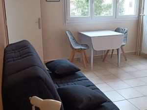 Studio 1 pièce 27 m²