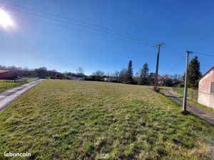 Terrain 2 506 m² La Tour Blanche Cercles