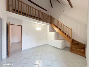 Local professionnel chessy