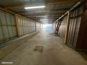 Local de stockage 160m2