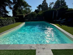 Exclusivité à vendre- Chinon- secteur prisé - Maison 5 chambres- piscine-