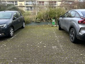 Place de parking Henriville