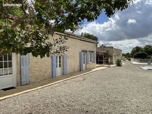 Maison 13 pièces 442 m²