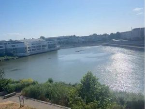 T2 dernier étage grande terrasse ÉTUDIANT