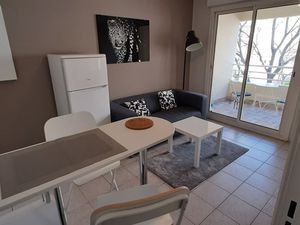 A Louer Studio Meublé Antigone