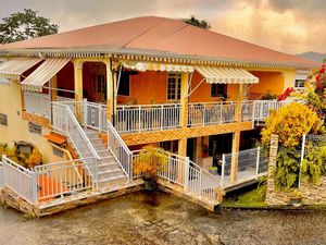 Spacieux F5 en haut de villa – Calme  lumineux et idéal pour une famille ?