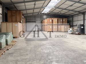 Local industriel 5 519 m²