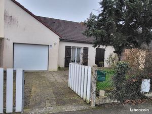 Location maison Courteille