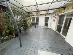 Superbe maison octogonale à haute performance énergétique