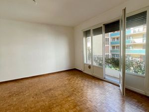 ? T3 Traversant 71 m² + Balcon  Loggia & Box – Quartier Chave / La Timone / La Blancarde –