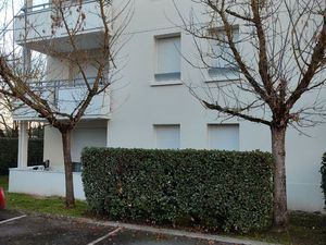 T3 55m2 Meublé très bon état + Parking et Balcon