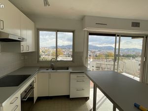 Loue T2 50m2 + balcon15 m2 sans vis-à-vis