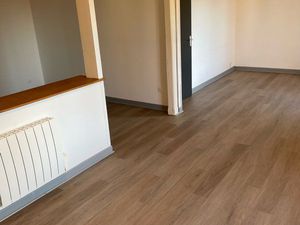 T2 entièrement rénové + garage