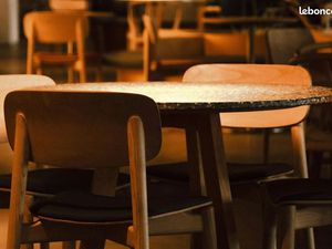 Restaurant 184 m² PARIS