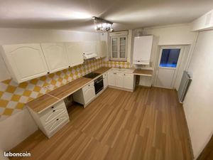 Maison 5 pièces en plein centre de Cérans-Foulletourte