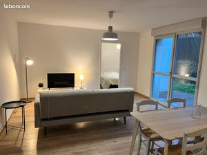 T3 meublé rénové avec terrasse  jardin et garage  Amiens Sud (CHU)