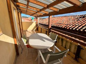 T3 balcon sur les toits de Brignoles