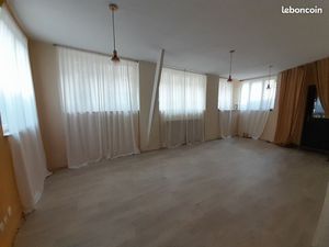 F1 bis Rouen place des Carmes