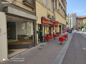 Location Local commercial centre ville