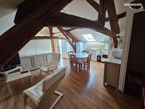 Grand studio à Toury