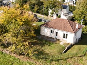 MAISON FAMILIALE sur sous-sol à 15mn de la gare d'Ancenis  entre Nantes et Angers d'enviro