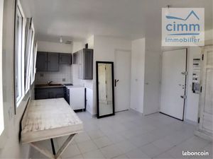 Studio 1 pièce 20 m²