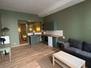 T2 rénové – chartrons – charmant & prêt à vivre