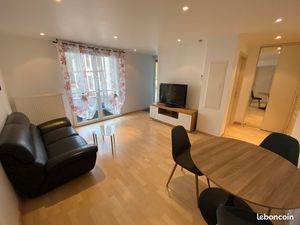 F2 meublé dans résidence récente - terrasse + parking - plein centre