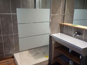 Appartement sur orsan une chambre cuisine équipée douche italienne