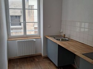 Appartement t3 civray centre