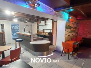 Local 125 m² POITIERS