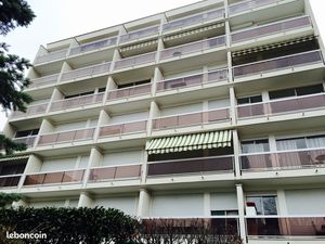 Studio Courbevoie 28m2 à louer + balcon/cave