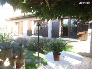 Maison . 4 pièces . 76 m² . Plain pied avec Garage