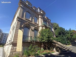 Hôtel  hôtel 783 m² Limoges