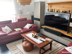 Particulier loue à CREUTZWALD T5 vue sur le lac