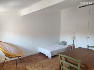 Studio à louer - Pont des Demoiselles